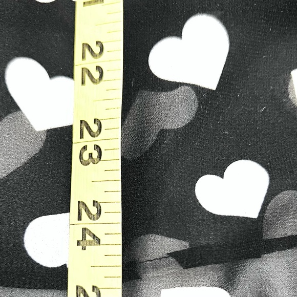 Women’s Large *Cold Shoulder* Blouse Black with White Hearts 3/4 sleeves - Picture 9 of 9